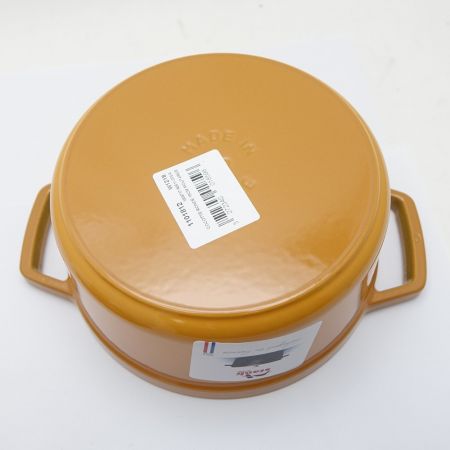 STAUB ストウブ ピコ・ココットラウンド　18cm　1.7L マスタード 一部地域を除き送料無料