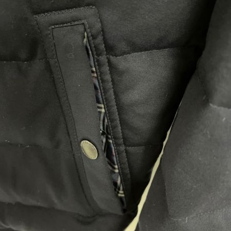  BURBERRY BLACK LABEL バーバリーブラックレーベル ダウンジャケット　Lサイズ　毛玉あり D1F23-621-28 ネイビー