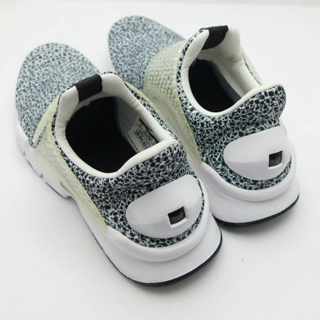  NIKE ナイキ SOCKDARK　スニーカー　27.0cm 942198-100 ブラック×ホワイト x ホワイト 一部地域を除き送料無料