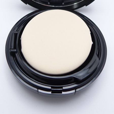  Christian Dior クリスチャンディオール FOREVER SKIN GLOW CUSHION 2N 送料無料