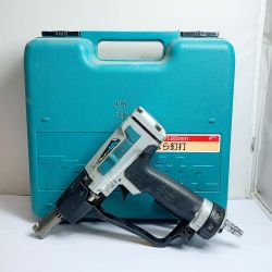 ♭♭ MAKITA マキタ ばら釘打ち　エアツール　ケース付　うっすら記名(刻印）あり AG125 Cランク