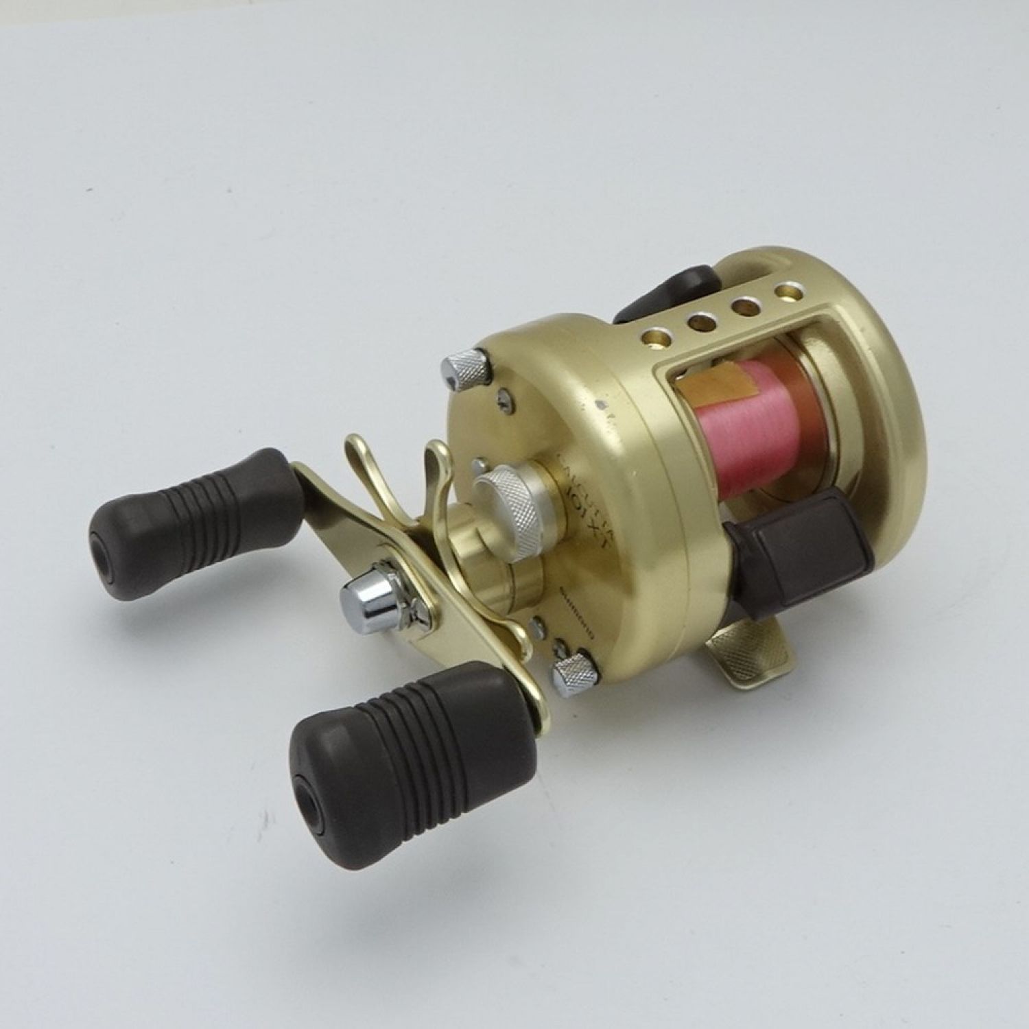 中古】 SHIMANO シマノ CALCUTTA 101XT リール ブレーキシュー2個のみ