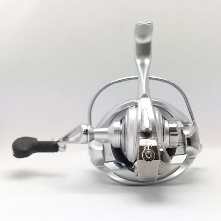  DAIWA ダイワ スピニングリール 替えスプール付き 18TOURNAMENT SURF35 08PE 【一部地域を除き送料無料】