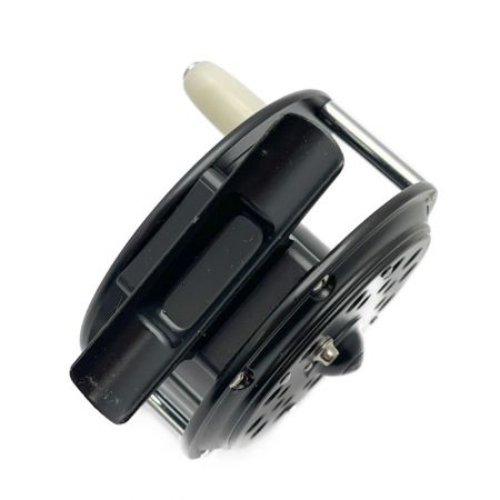  PFLUEGER Medalist 1492 1/2AK　フライリール