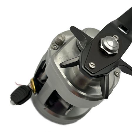  DAIWA ダイワ 15キャタリナ BJ200SH-L 613706 社外製ハンドルノブ付