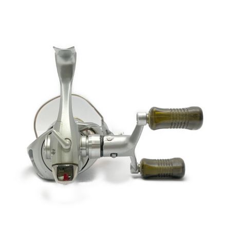  SHIMANO シマノ STELLA1000 スピニングリール　本体のみ SC 66B