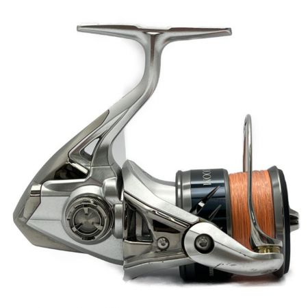  SHIMANO シマノ  スピニングリール 15 STRADIC C3000HGM  替スプール付 15 STRADIC C3000HGM