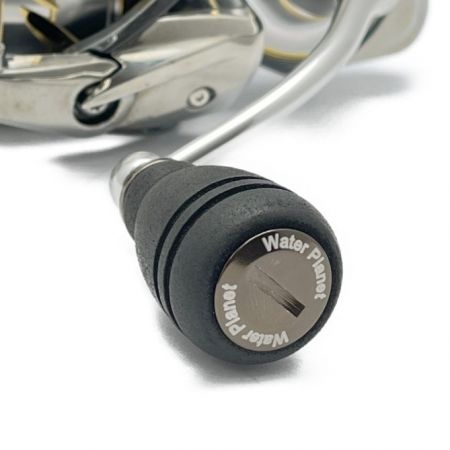  DAIWA ダイワ スピニングリール 20 LUVIAS LT2500-XH ハンドルノブ非純正 20 LUVIAS LT2500-XH