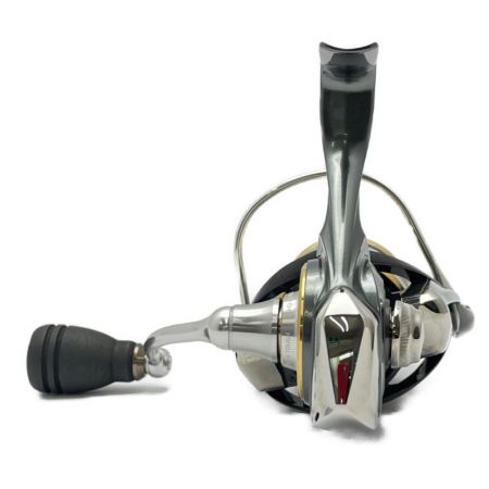  DAIWA ダイワ スピニングリール 20 LUVIAS LT2500-XH ハンドルノブ非純正 20 LUVIAS LT2500-XH