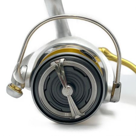  DAIWA ダイワ  スピニングリール 21 FREAMS LT4000-CXH 21 FREAMS LT4000-CXH