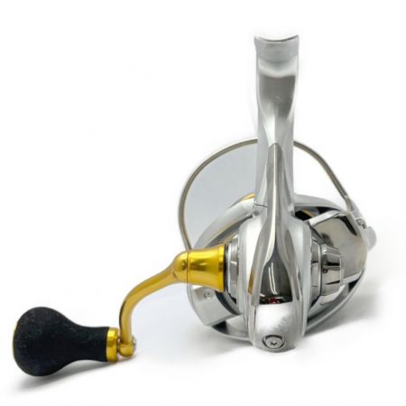  DAIWA ダイワ  スピニングリール 21 FREAMS LT4000-CXH 21 FREAMS LT4000-CXH