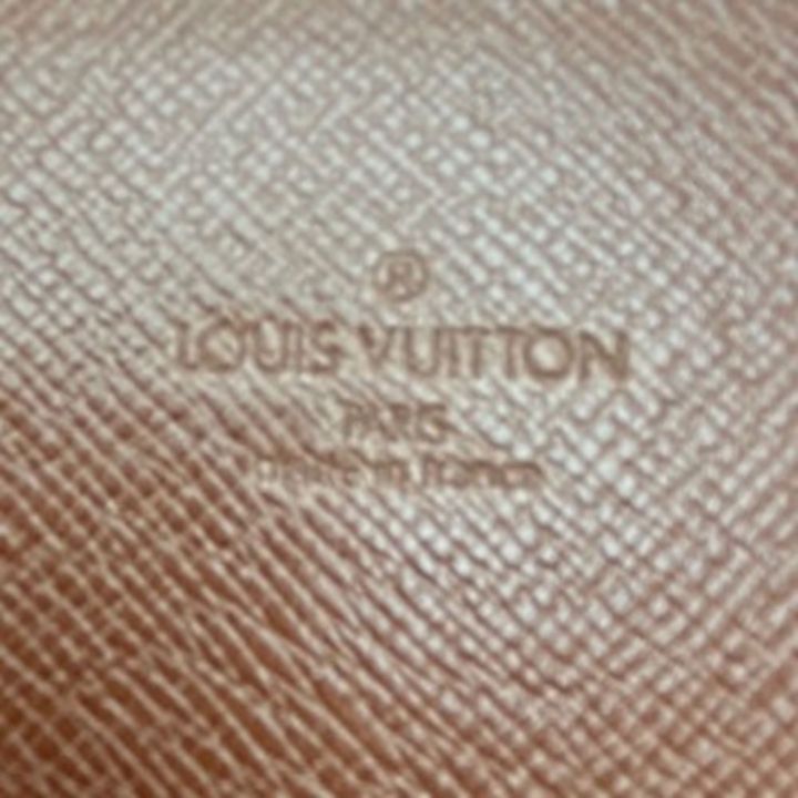 LOUIS VUITTON ルイヴィトン モノグラム ポルトサークルバイフォールド
