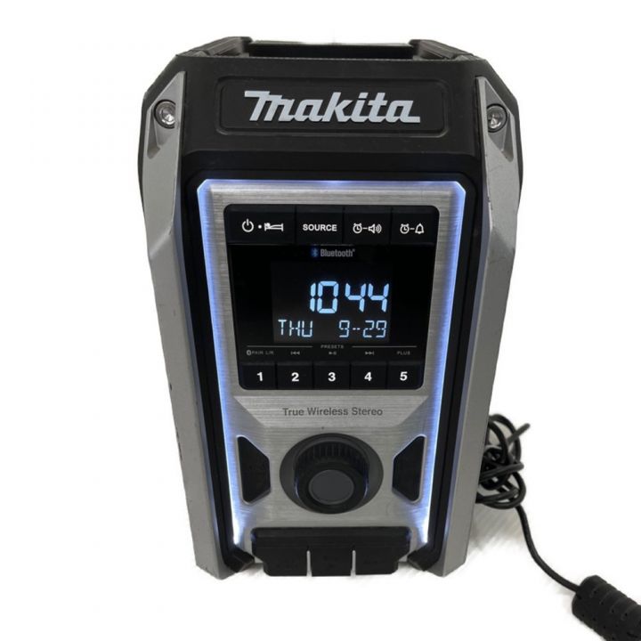 マキタ 充電ラジオ MR005G 通電確認済み 充電式 充電式工具 中古美品 マキタ 充電ラジオ MR005G 通電確認済み 充電式 充電式工具 中古美品