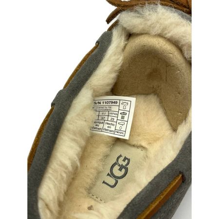  UGG アグ ァーモカシン　DAKOTAダコタ　23.0cm　箱付 グレー