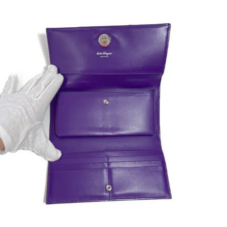  Ferragamo フェラガモ ウォレットバッグ  ストラップ付  AU-22/D689 パープル