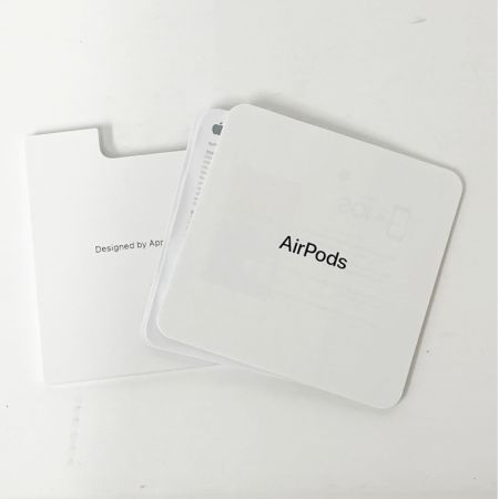  Apple アップル AirPods 第2世代　ワイヤレスイヤホン MRXJ2J/A Aランク