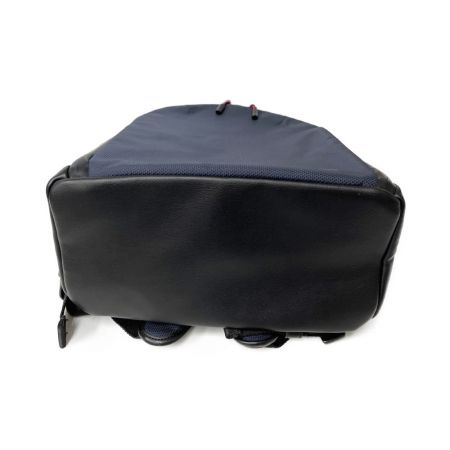  Calvin Klein カルバンクライン K50K505118 CEF REVEALED ROUNDBACKPACK ネイビー