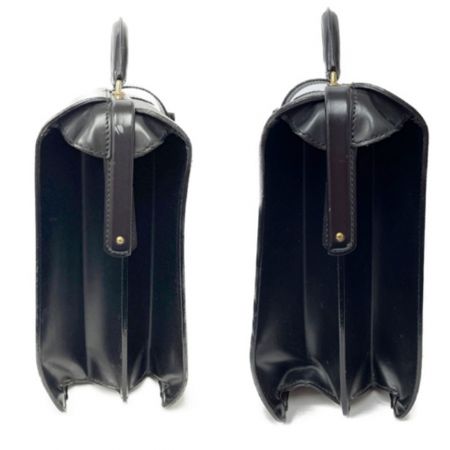  LOUIS VUITTON ルイヴィトン エピ セルヴィエットフェルモワール 中剥がれあり M54352 ブラック