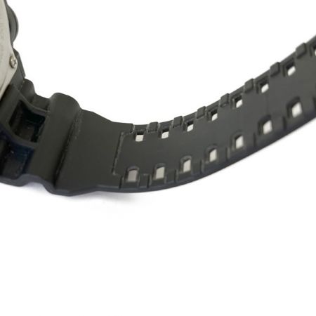  CASIO カシオ デジアナウォッチ　腕時計 GA-710 ブラック x シルバー