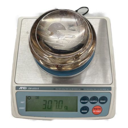  大阪　尚美堂 造 日本足袋株式会社 昭和2年　創立十周年記念   三重盃 総重量307g 