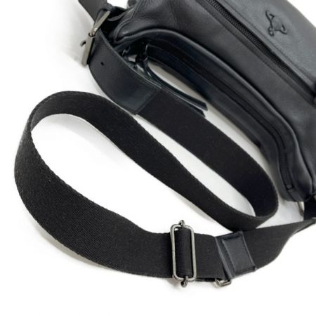  Vivienne Westwood ヴィヴィアン・ウエストウッド ショルダーバッグ ブラック