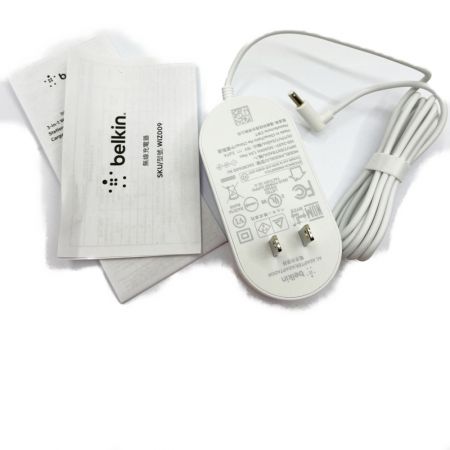  belkin BOOST CHARGE PRO 3-in1 Wireless Charger with MagSafe CA90245