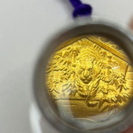   平成10年干支「寅歳」七福神招福小判根付　ストラップ　木箱入り　18金製　4.0ｇ 