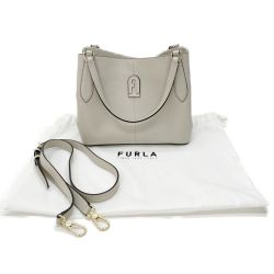 ◆◆ FURLA フルラ 2WAYバッグ　ハンドバッグ　ショルダーバッグ WB00507 アイボリー Bランク