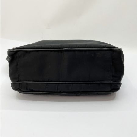  PRADA プラダ ショルダーバッグ ナイロン　ユニセックス ブラック