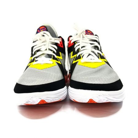  NIKE ナイキ スニーカー　ローカット　29ｃｍ　レブロン 18　シルベスター×トゥイーティー CV7562-103 ホワイト×ブラック