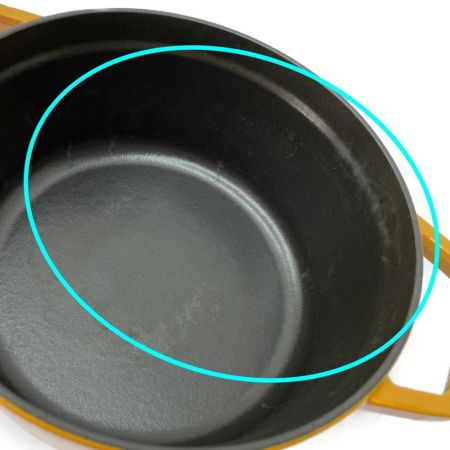  STAUB ストウブ 両手鍋　ホーロー鍋　ココット 22cm　ガス・IH対応 マスタード