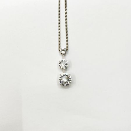   スワロフスキー　ネックレス・ピアス　２点セット　大粒