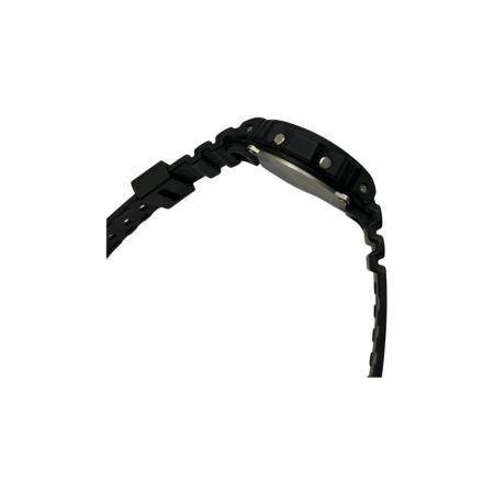  CASIO カシオ G-SHOCK　ジーショック　腕時計　ブラック×ホワイト GWX-5700CS