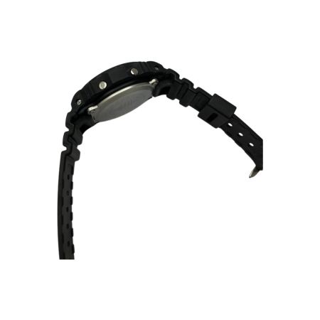  CASIO カシオ G-SHOCK　ジーショック　腕時計　ブラック×ホワイト GWX-5700CS