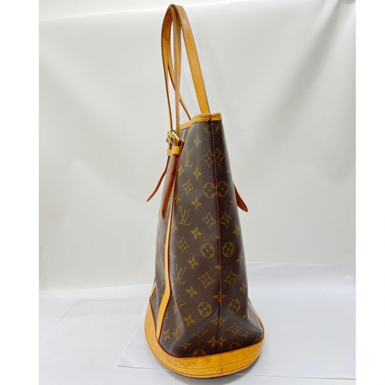 LOUIS VUITTON　ルイヴィトン　モノグラム　バケット