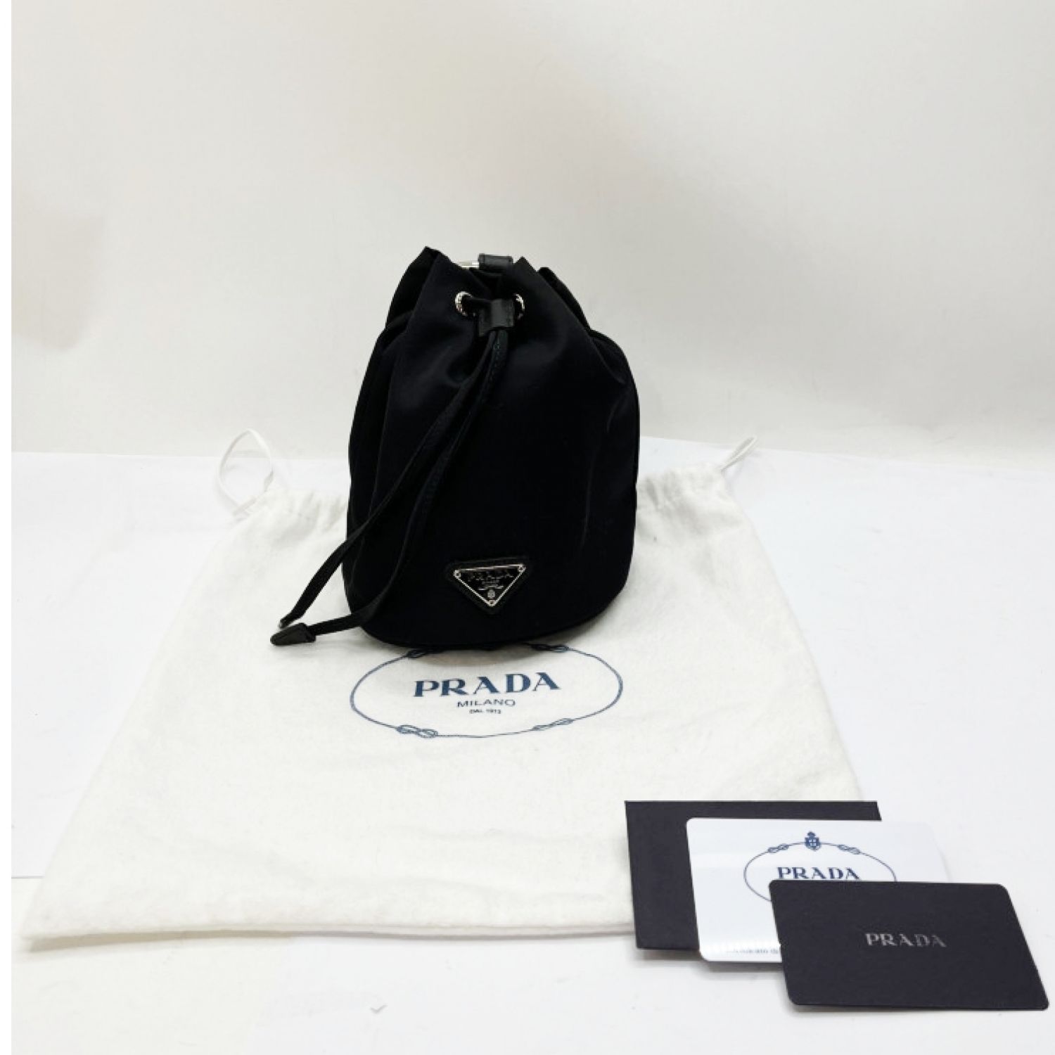 ◆◆PRADA プラダ ポーチ　ハンドバッグ　巾着型　ナイロン 1N0369 ブラック