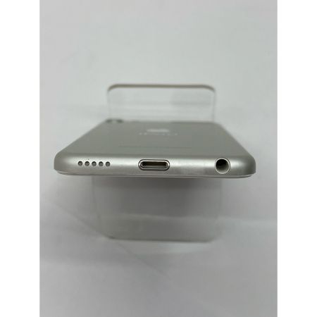  Apple アップル iPod touch 第7世代 ケース・イヤホン・ケーブル付 MVHV2J/A シルバー