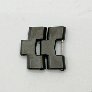 中古品　GARMIN/チタンベルト/22mm/カーボングレイ/QUICKFIT 中古品GARMIN/チタンベルト/22mm/カーボングレイ/QUICKFIT