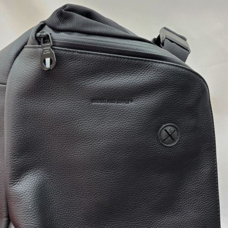  BROSKI AND SUPPLY ブロスキーアンドサプライ バックパック ユニセックス リュックサック 35L BBOM-1227 ブラック
