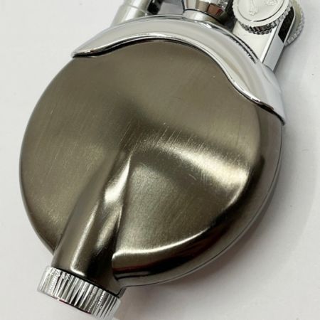  Vivienne Westwood ヴィヴィアン・ウエストウッド オイルライター　チェーン付き メタル