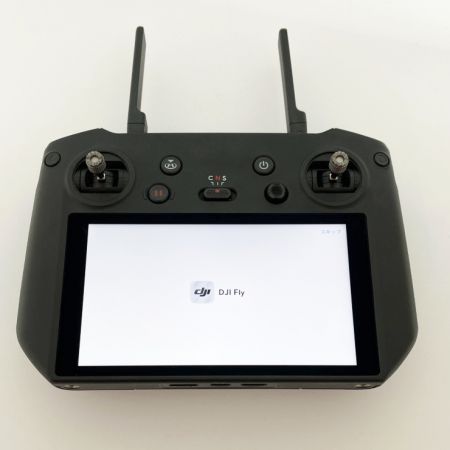  DJI Mavic3 ドローン・スマート送信機セット バッテリー2個・ハードシェルケース付き