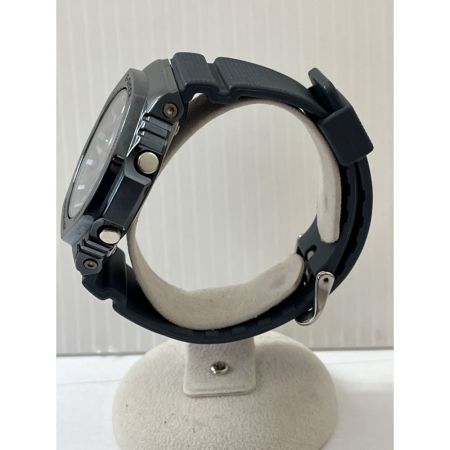  CASIO カシオ Gショック　腕時計　メタルベゼルモデル　 GM-2100N