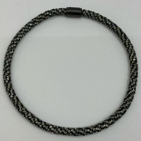  NEZCA ネヅカ　ネックレス　スワロフスキー　マグネット式