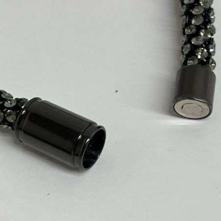  NEZCA ネヅカ　ネックレス　スワロフスキー　マグネット式