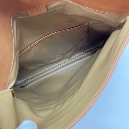  CELINE セリーヌ クラッチバッグ　折り畳み M06 ベージュ