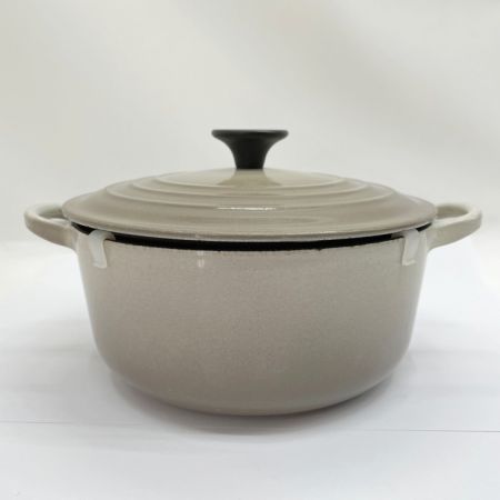  LE CREUSET ルクルーゼ 両手鍋 ホウロウ 20cm IH対応 ライトグレー