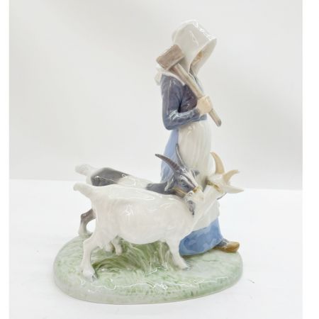  ROYAL COPENHAGEN ロイヤル・コペンハーゲン インテリア小物 置物 2匹の山羊と少女