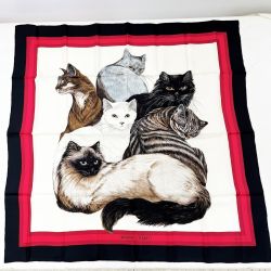 ◆◆ HERMES エルメス スカーフ ネコ6匹 シルク100% レッド×ブラック Aランク