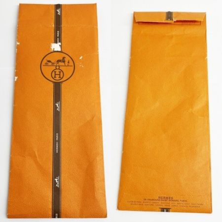  HERMES エルメス スカーフ ネコ6匹 シルク100% レッド×ブラック
