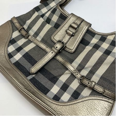  BURBERRY バーバリー バッグ ワンショルダー ライトグレー x シルバー
